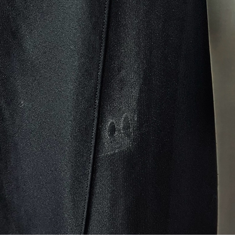 VINCE BLACK LONG SLEEVE BUTTON-BACK MIDI DRESS - Picture 4 of 11